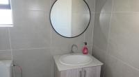 Bathroom 2 - 6 square meters of property in Brakpan
