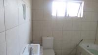 Bathroom 1 - 6 square meters of property in Marburg