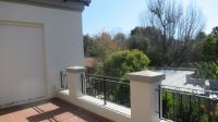 Balcony - 22 square meters of property in Lone Hill