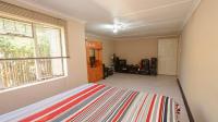 Bed Room 2 - 16 square meters of property in Robertson