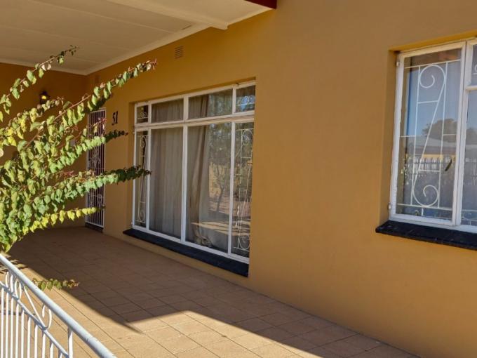 4 Bedroom House for Sale For Sale in Upington - MR520463