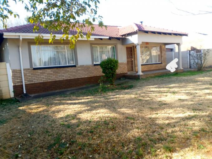 5 Bedroom House for Sale For Sale in Witpoortjie - MR522102