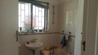 Bathroom 2 - 6 square meters of property in Lakeside (Capetown)