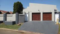 Front View of property in Spruitview