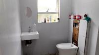 Bathroom 1 - 3 square meters of property in Montford