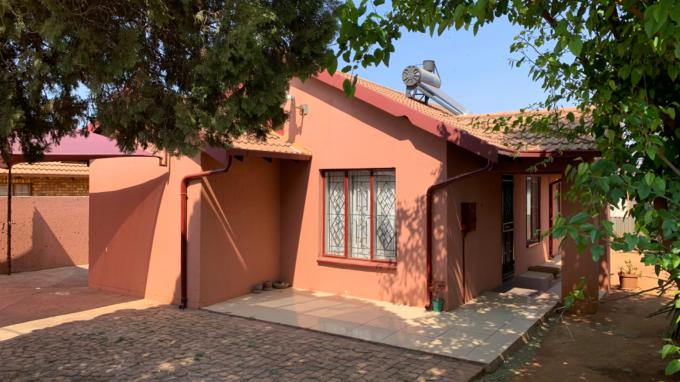 3 Bedroom House for Sale For Sale in Soshanguve - MR529424
