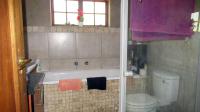 Bathroom 2 - 8 square meters of property in Rynoue AH