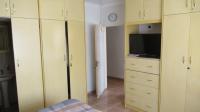 Bed Room 4 - 17 square meters of property in Lenasia South