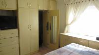 Bed Room 4 - 17 square meters of property in Lenasia South
