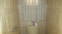 Bathroom 3+ - 3 square meters of property in Lenasia South