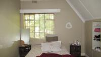 Bed Room 1 - 15 square meters of property in Florida