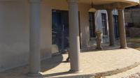 Patio - 22 square meters of property in Bloubosrand