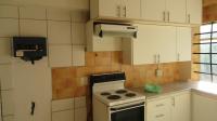 Kitchen - 9 square meters of property in Cyrildene
