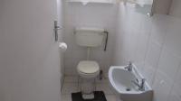 Bathroom 1 - 11 square meters of property in Carrington Heights