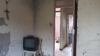 Main Bedroom - 15 square meters of property in Newlands East
