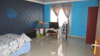 Bed Room 2 - 24 square meters of property in Lenasia South