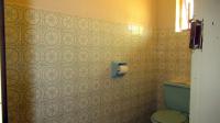 Bathroom 1 - 9 square meters of property in Farm Haakdoornboom