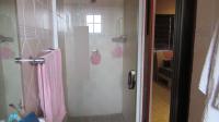 Bathroom 3+ - 4 square meters of property in Primrose Hill