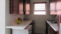 Kitchen - 17 square meters of property in South Crest