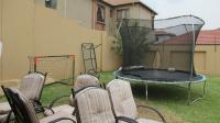 Patio - 27 square meters of property in South Crest