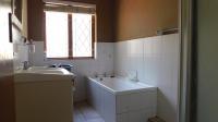 Bathroom 1 - 7 square meters of property in Blackridge