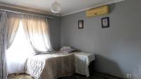 Main Bedroom - 21 square meters of property in Blackridge