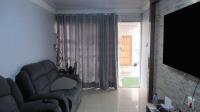 Lounges - 13 square meters of property in Sunford