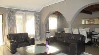 Lounges - 55 square meters of property in Malvern - DBN
