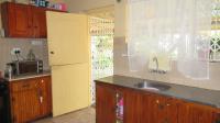 Kitchen - 36 square meters of property in Malvern - DBN