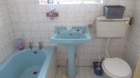 Bathroom 2 - 4 square meters of property in Malvern - DBN