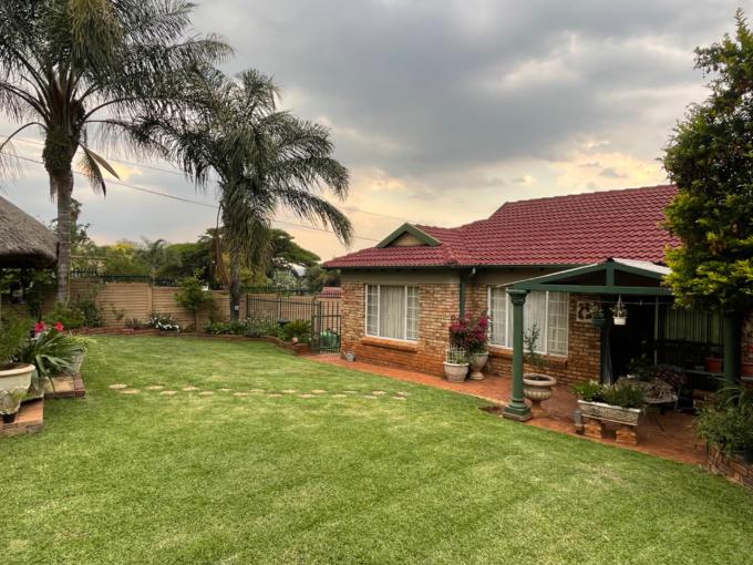 3 Bedroom House for Sale For Sale in Suiderberg - MR540549