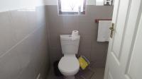 Bathroom 1 - 5 square meters of property in Atholl Heights