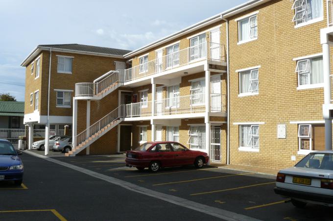 2 Bedroom Apartment for Sale and to Rent For Sale in Wynberg - CPT - MR541665