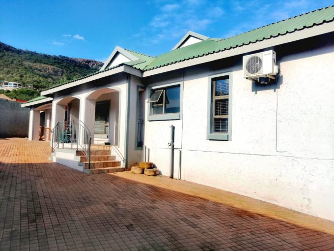 4 Bedroom House for Sale For Sale in Hartbeespoort - MR541865
