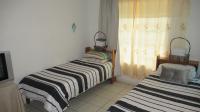 Bed Room 1 - 16 square meters of property in Kensington B - JHB