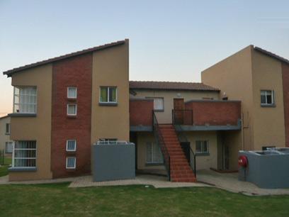 1 Bedroom Simplex for Sale For Sale in Ruimsig - Private Sale - MR54334