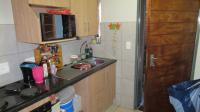Kitchen - 6 square meters of property in Alveda