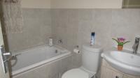 Bathroom 1 - 4 square meters of property in Olivedale