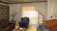 Lounges - 44 square meters of property in Isandovale