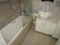 Bathroom 1 - 5 square meters of property in Union