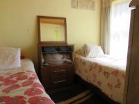 Bed Room 1 of property in Mlungisi