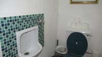 Guest Toilet - 3 square meters of property in Windsor East