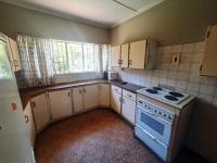 Kitchen - 37 square meters of property in Vanderbijlpark