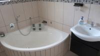 Main Bathroom - 8 square meters of property in Uvongo