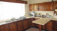 Kitchen - 32 square meters of property in Sonland Park
