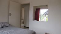 Bed Room 1 - 11 square meters of property in Kloofendal
