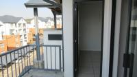 Balcony - 8 square meters of property in Olivedale