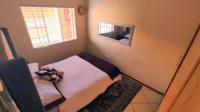 Main Bedroom - 12 square meters of property in Monavoni
