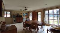 Dining Room - 28 square meters of property in Bloubosrand