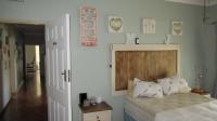 Main Bedroom - 24 square meters of property in Elspark